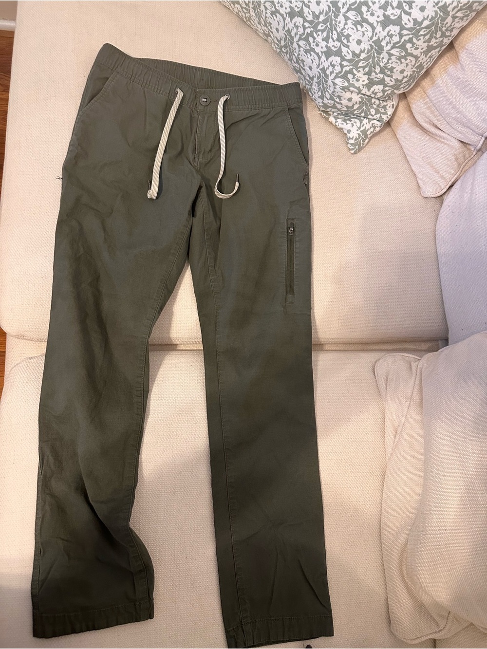Vuori Olive Drawstring Track Pants with Zipper Pocket